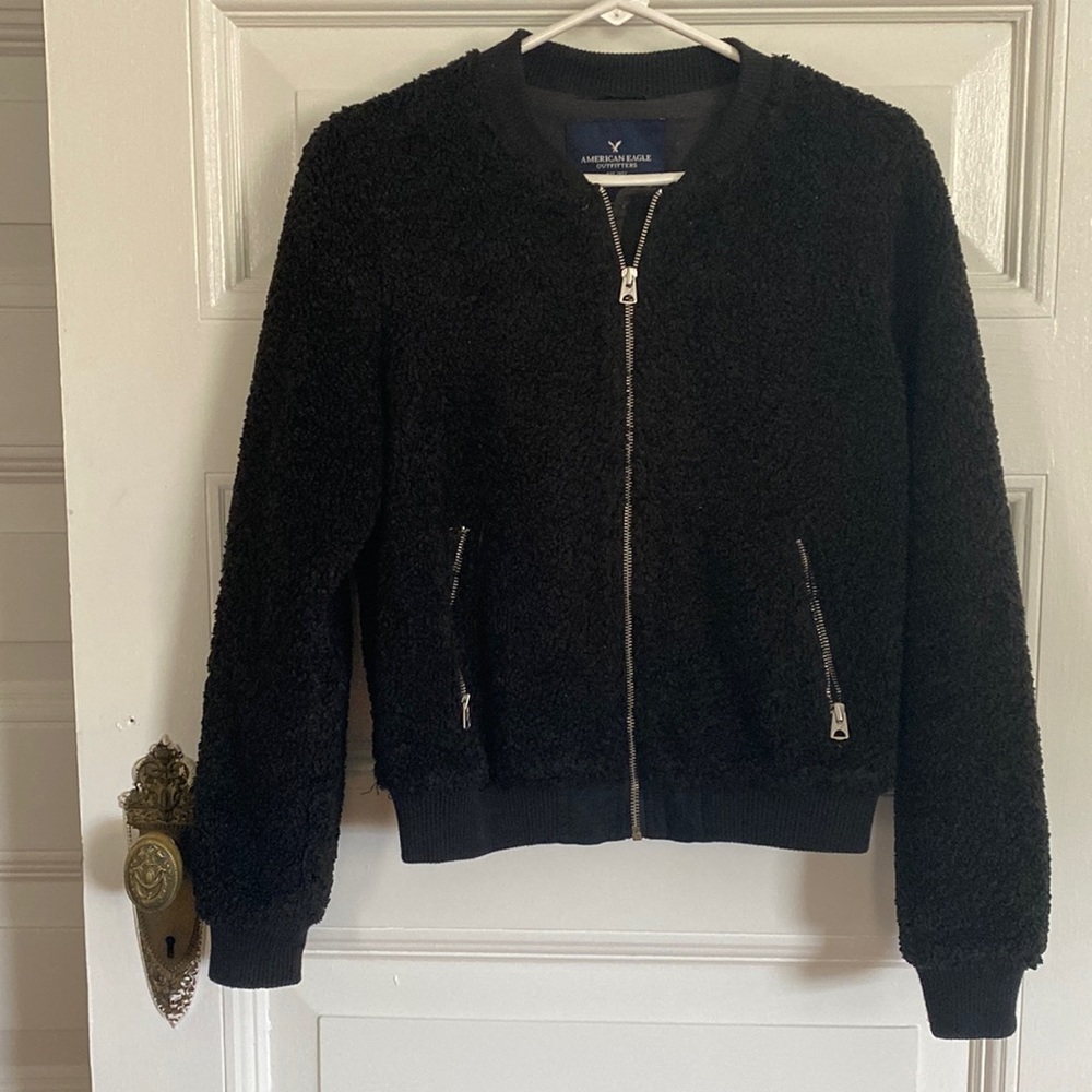 American Eagle black Sherpa bomber jacket